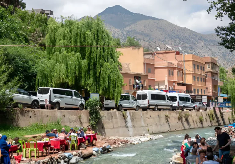 Setti Fatma sur la rivière Ourika dans les montagnes du Haut Atlas, Maroc,